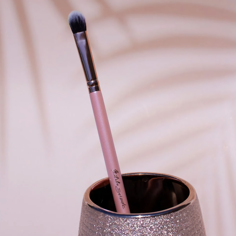 pincel de maquillaje profesional para técnicas precisas