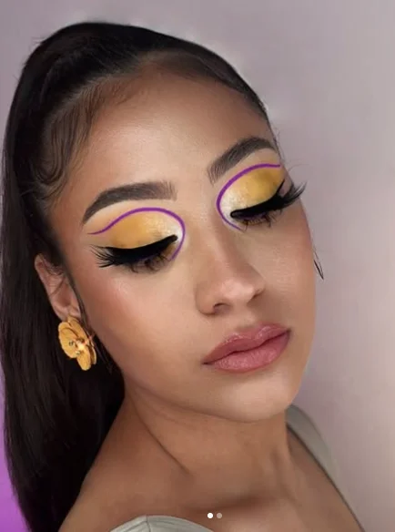 Maquillaje editorial profesional con mirada intensa que transmite carácter, seguridad y marca personal de una maquilladora