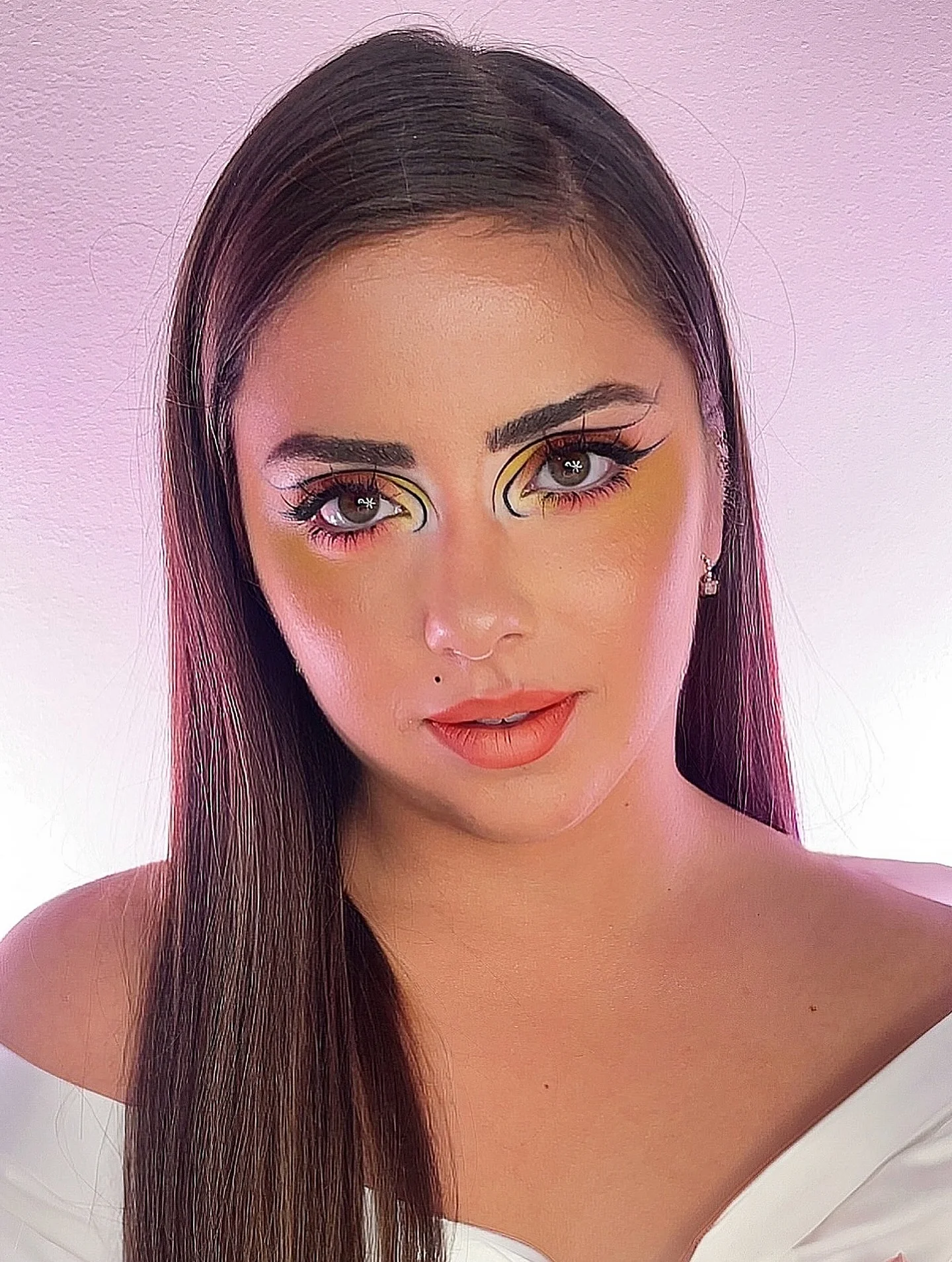 Maquillaje profesional artístico realizado por alumna en formación de CA Academy